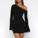 Fashionable and sexy off-shoulder dress tight and figure-hugging long-sleeved dress flirty short dress