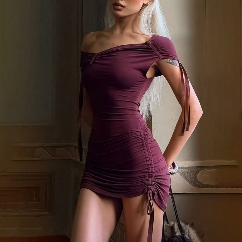 Sexy off-shoulder dress pleated tight-fitting halter-neck dress trendy tomboy short dress