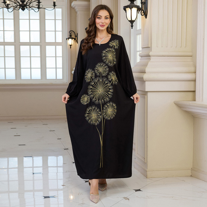 Fashionable loose beach cover-ups sun-protective flower-embroidered cover-ups long beach vacation cover-ups