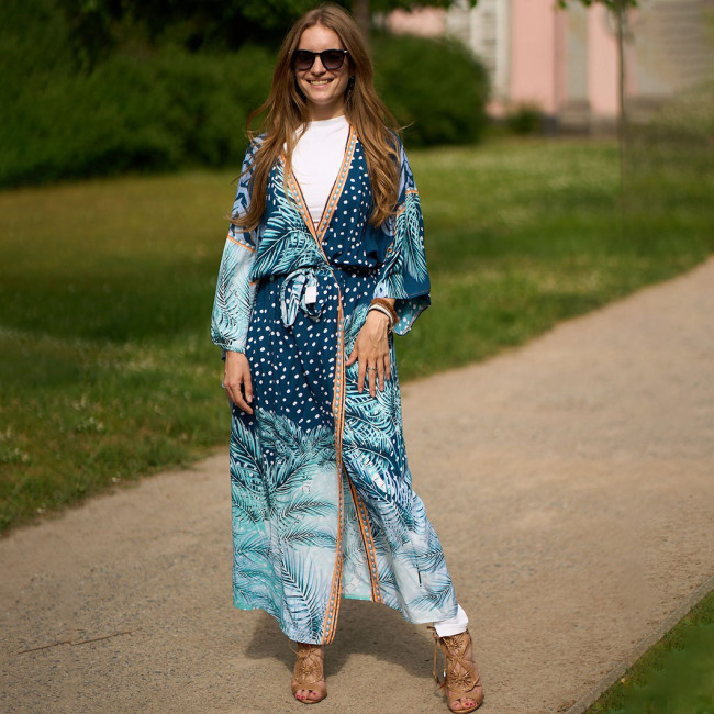 Fashionable loose beach cover-ups sun-protective printed cover-ups long beach vacation cover-ups