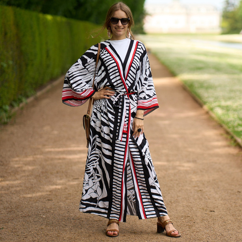 Fashionable loose beach cover-ups sun-protective printed cover-ups long beach vacation cover-ups