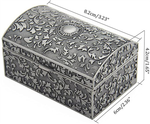 Vintage jewelry box small trinket metal storage organizer box chest ring case for girls women tin Color