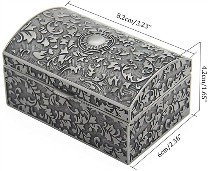 Vintage jewelry box small trinket metal storage organizer box chest ring case for girls women tin Color