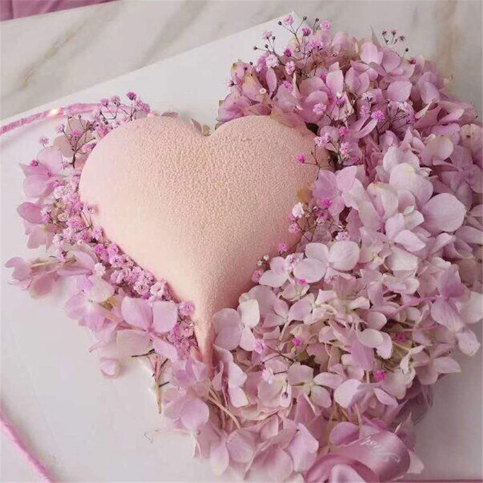 6-Inch Pointed Heart Silicone Baking Mold for Mousse Cake, 3D Silicone Cake Mold Tray, French Dessert Baking Pan, Easy Release (1-Cavity)