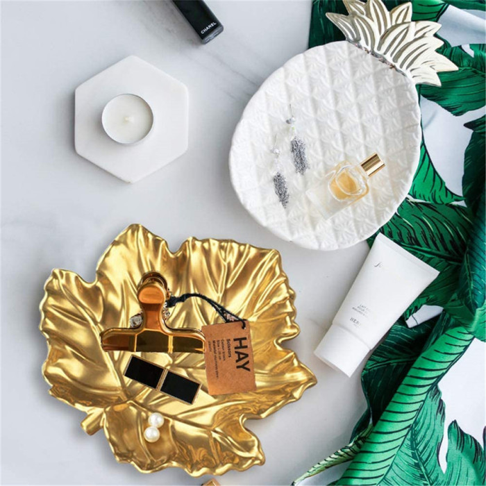 Maple Leaf Storage Tray Resin Mold,Jewelry Ring Container Epoxy Mold Resin Mold Silicone Mould Jewelry Plate Dish Soap Candle Holder Candlestick Case Casting Mold