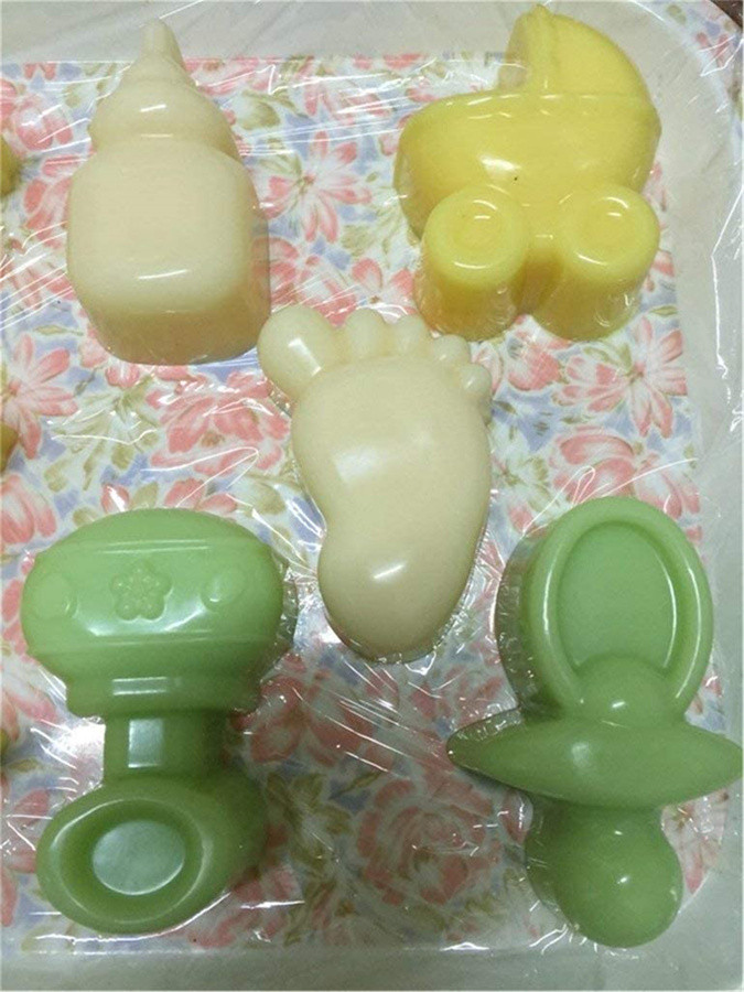 （Set of 2）Baby Shower Seris Silicone Soap Mold/Baby Carriages Bottle Little Feet Bear fondant Mold,Chocolate Mold for Sugarcraft,Cake Decoration,Candy Making,Cupcake Topper,Polymer Clay(Random color)