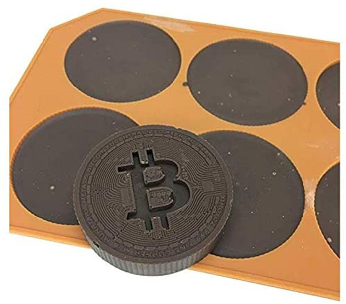 Ice Cube Trays Bitcoin Shape, Juice Chocolate Mold Flexible Food Grade Silicone Ice Makers Black For Cocktails Whiskey Summer Party Coffee(Random color)