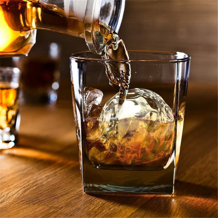 6 Ice Hockey Molds Silicone Whiskey Ice Round Mold Ice Tray with 6 Holes Lid Ice Tray Mold Silicone Sphere Whiskey Ice Ball Maker with Lids & Large Square Ice Cube Molds for Cocktails