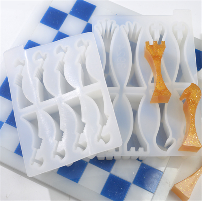 1 Set International Chess Molds with 1pc King Mold 1pc Soilder Mold 3D International Chess Pieces Molds Epoxy Casting Molds for DIY Craft