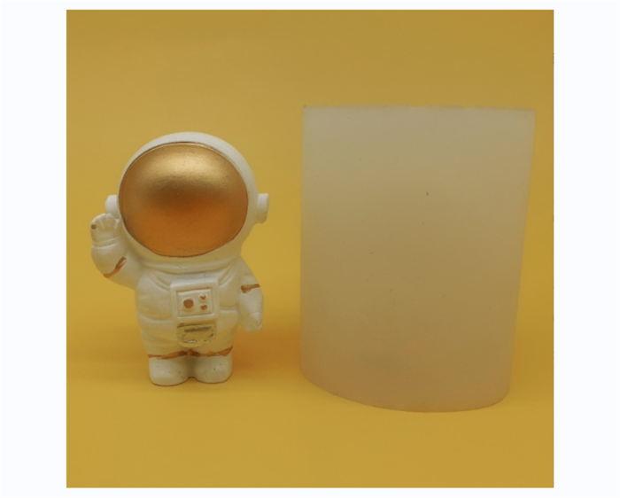 Salute the astronauts baking mold decoration DIY aromatherapy gypsum expanded stone mold chocolate ice