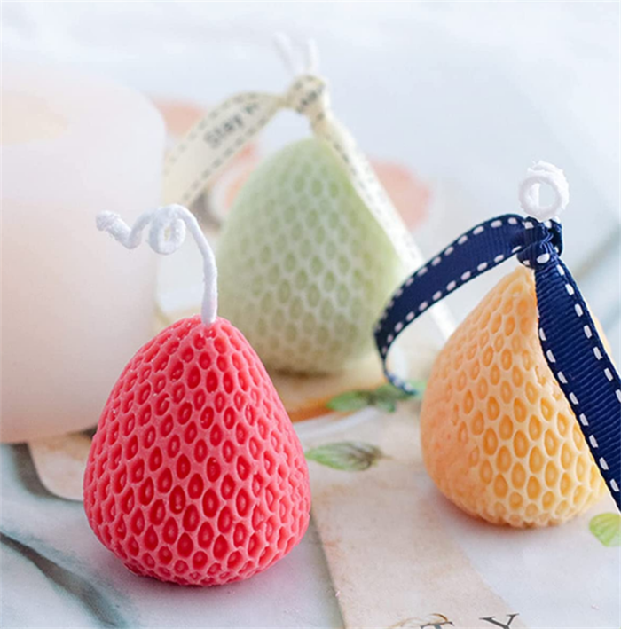 Strawberry Candle Mold, Mini 3D Fruit Cake Decoration Baking Mold DIY Aromatherapy Candle Mold, Handmade Simulation Strawberry Resin Craft Mold for Chocolate Sugarcraft