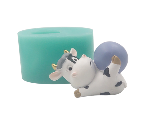 3D Cattle Cow Silicone Mold Clay Soap Plaster Epoxy Mould DIY Cake Chocolate 3D Cattle Cow Silicone Mold(Random color)