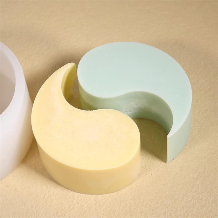 Tai Chi Silicone Candle Mold,Creative Yin Yang Handmade Soap Aromatherapy Molds DIY Art Craft Resin