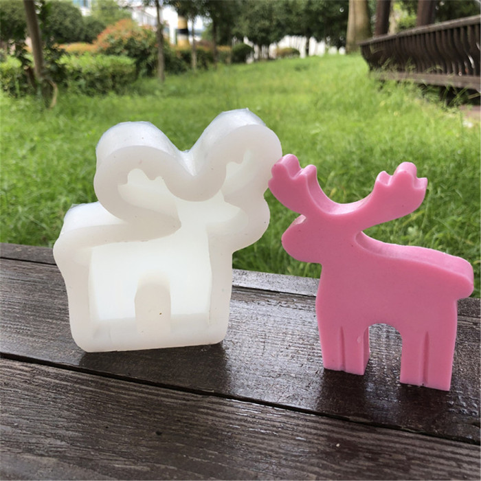 Elk Shape Silicone Mold, Creative Christmas Deer Fondant Molds, 3D Deer Animal Shape Soap Molds, Chocolate Cake Cookie Mould, Xmas Gum Clay Resin Mould Cupcake Topper Decorating Tools