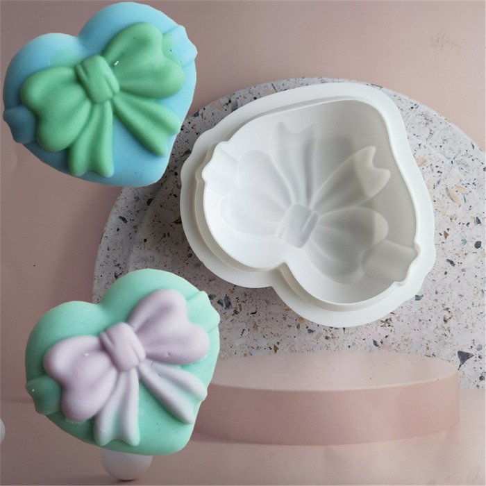 Silicone heart-shaped bow cake mould is used for large baking mould of cake decoration, candy making and chocolate