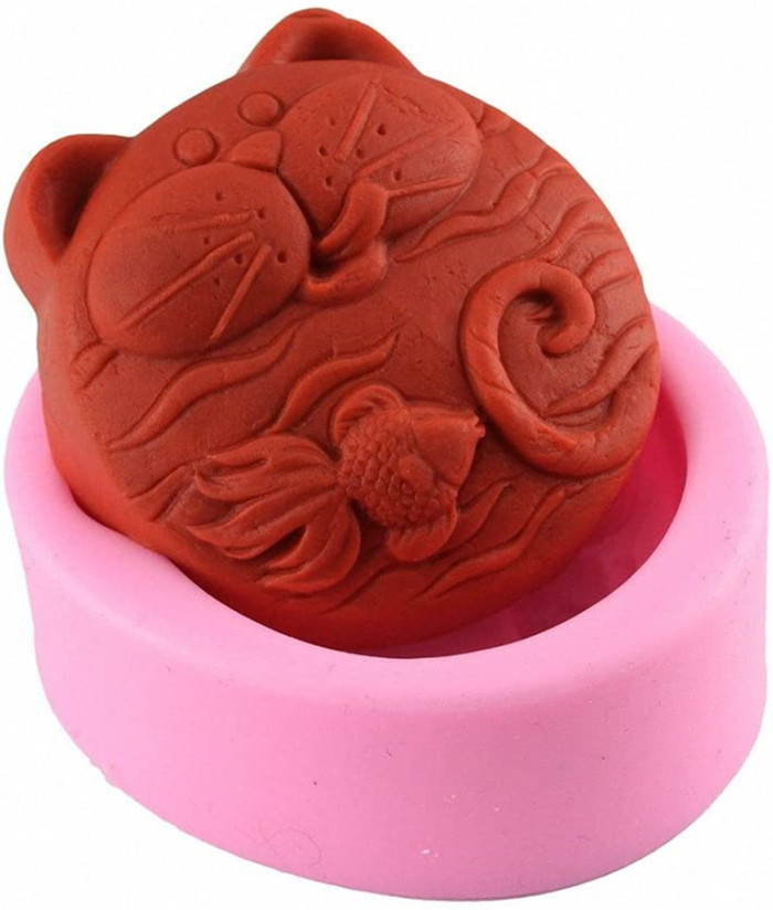 Cat and Goldfish Soap Mold - Cute Cat and Fish Art Craft Silicone Mold for Handmade Soap, Lotion Bar, Bath Bomb, Plaster of Paris (Random Color)