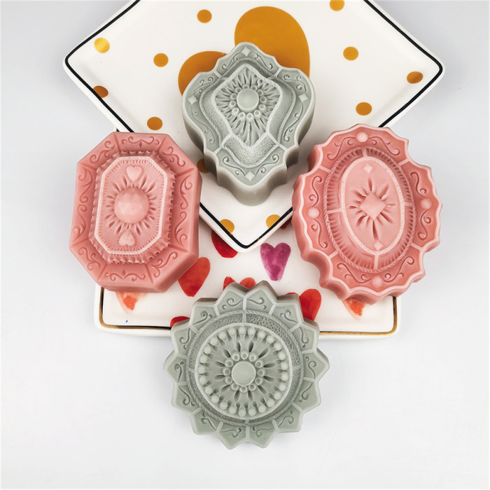 Vintage palace style handmade soap DIY mold silicone single rectangular classic pattern Chocolate Mold(Random color)
