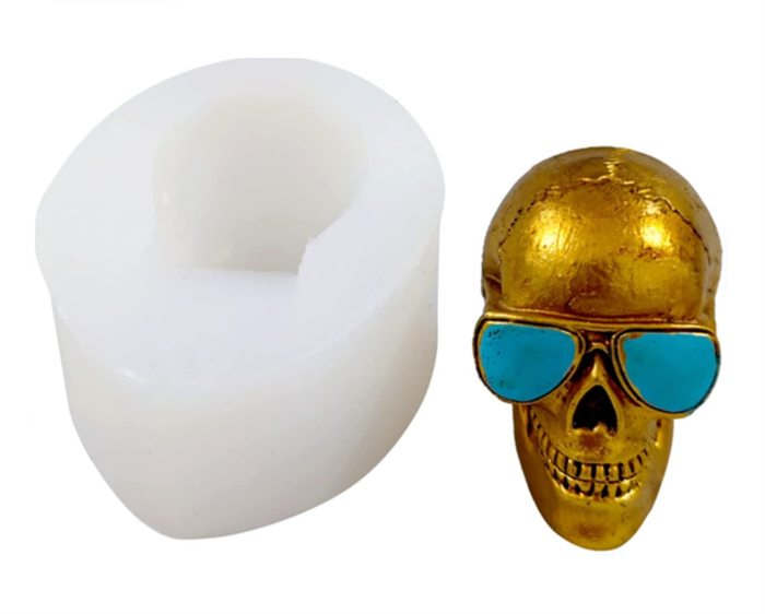 Skull Silicone Mold Fondant Cake Chocolate Candle Mold Epoxy Resin Mold Jewelry Keychain Pendant Ornament Silicone Mold(Random color)