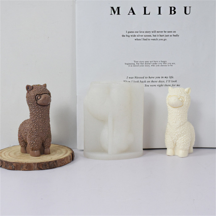 Alpaca silicone mold simulation animal resin ornaments aromatherapy candle mold