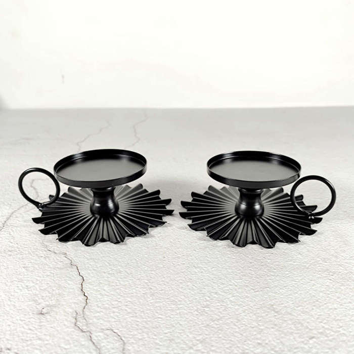 Set of 2 Exquisite Black Candle Holders Pillar Candle Holder For Candlelight Dinner Tabletop Holiday Party Travel Picnics Outdoor Party Halloween Christamas Decoration Easy to Store