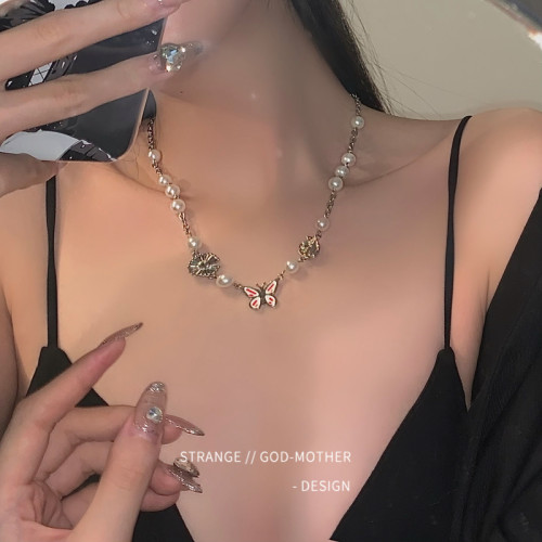 Butterfly Pearl Necklace female summer light luxury niche design high-grade pendant clavicle chain accessories