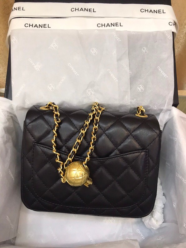 Chanel 17CM 2048