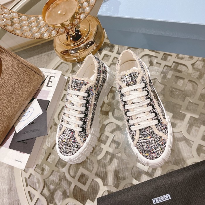 Prada shoes PD003