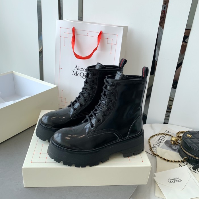 Alexander MCQueen shoes fluff inside high-top with shoelace 001