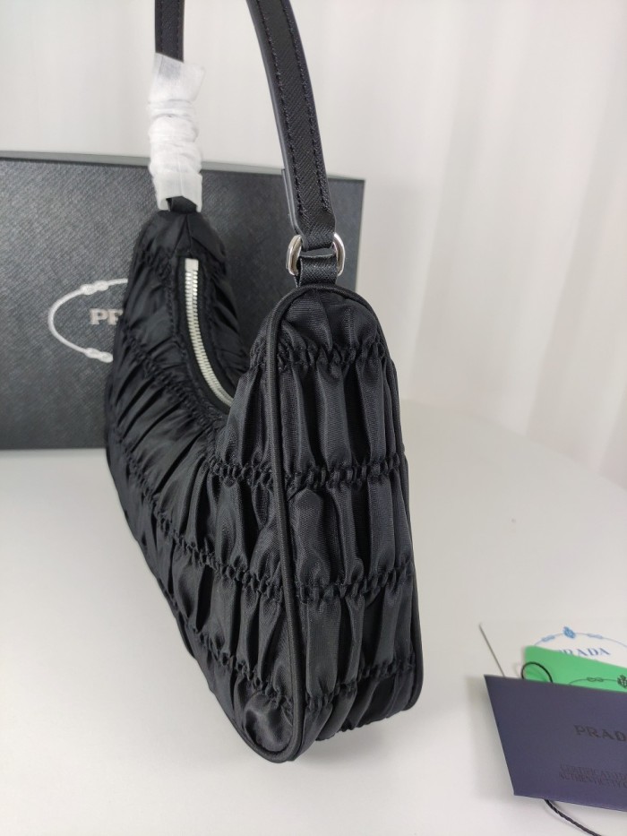 Prada003 22PJ09