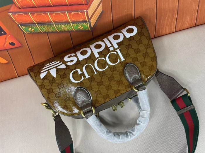 GUCCI ＆ Adidas mini duffel bag 702397