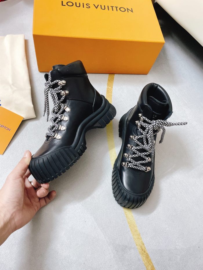 Louis Vuitton shoes RUBY FLAT RANGER LV009