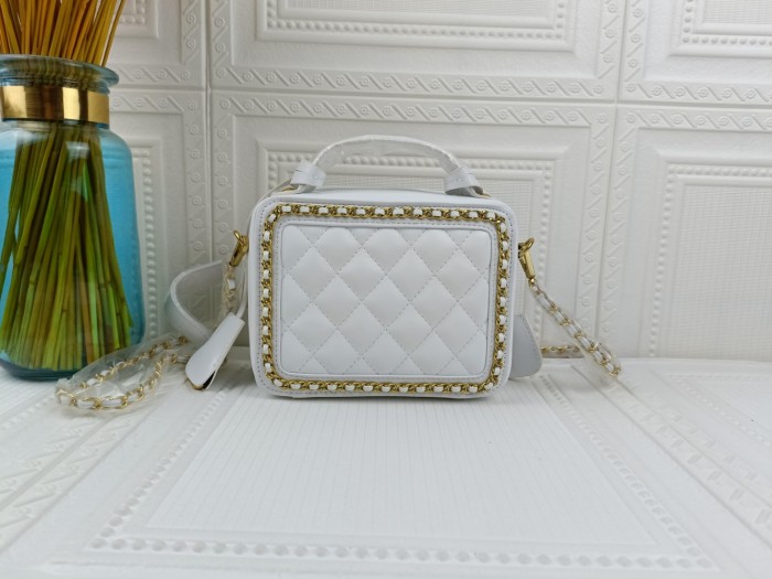 chanel228smallPYD022