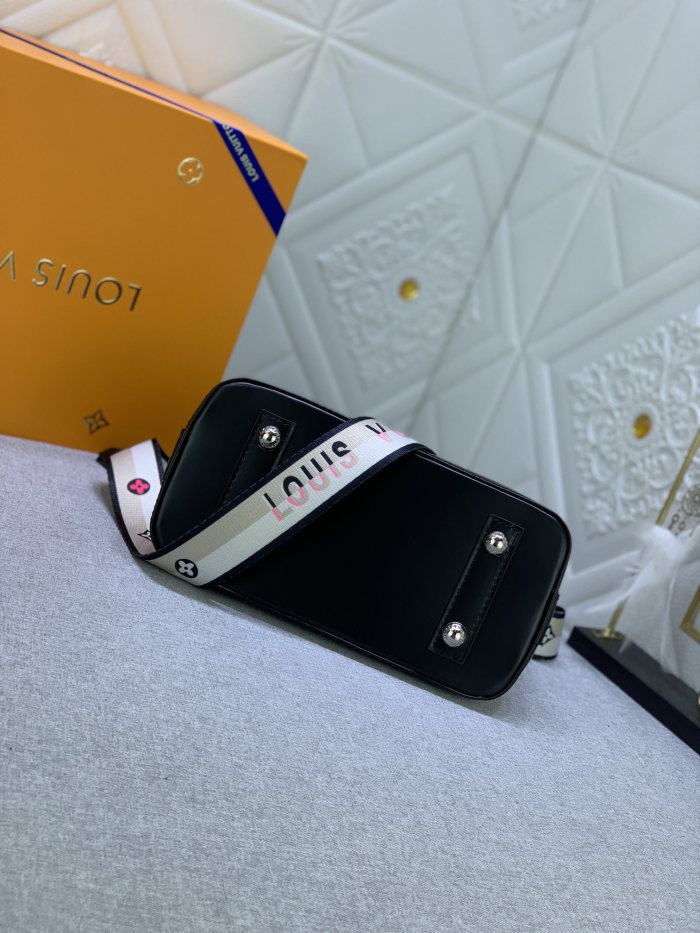 Louis Vuitton ALMA BB