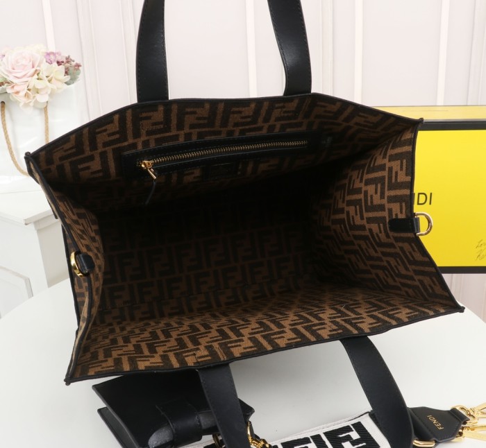 Fendi2015JQE052