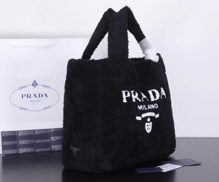 Prada001MQ051