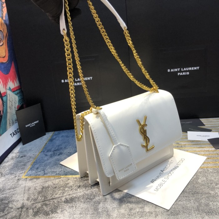 YSL SUNSET MEDIUM CHAIN BAG IN SMOOTH LEATHER