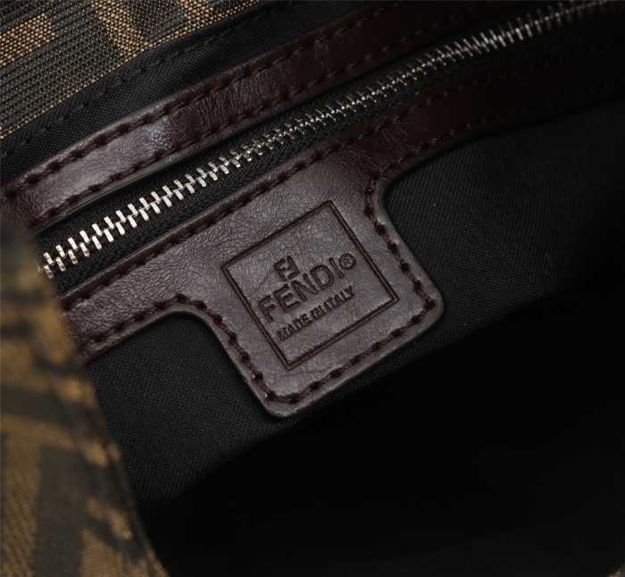 Fendi165JQE061