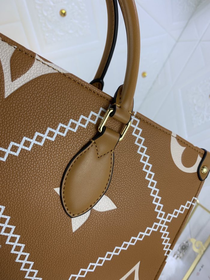Louis Vuitton ONTHEGO