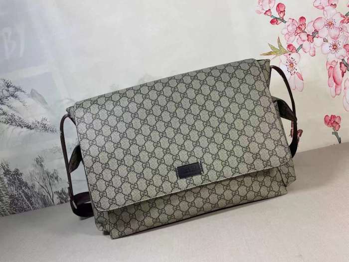 GUCCI shoulder bag 211131