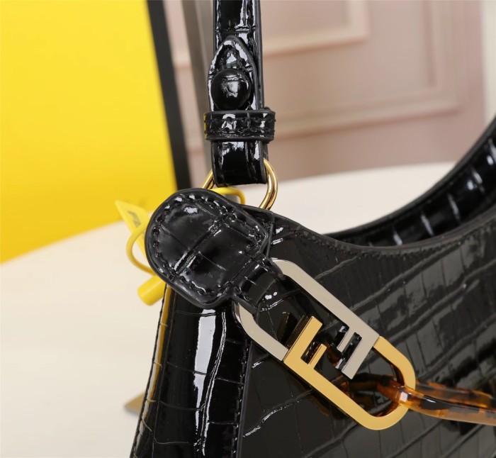 Fendi6875JQE061