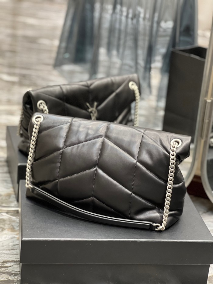 YSL577475LL081