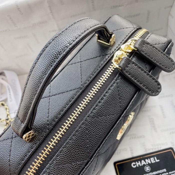 chanel1059PYD012