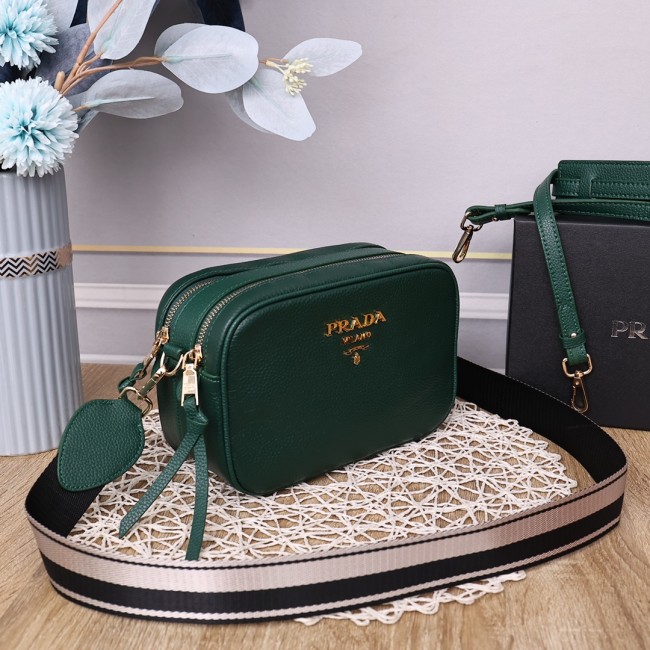 Prada0838 22PJ061