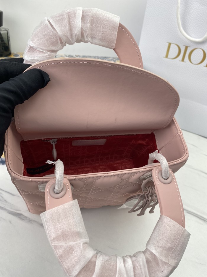 Dior004 22PJ002