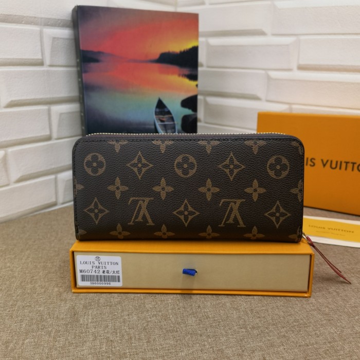 LV60742HY07
