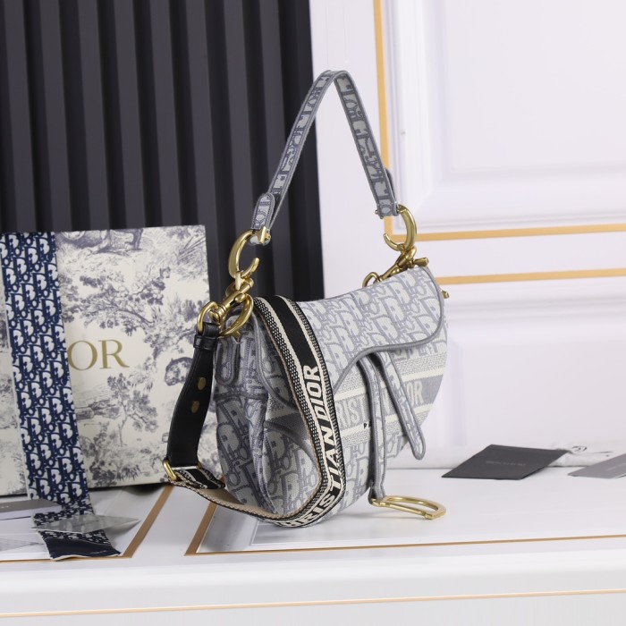 Dior5501XB032