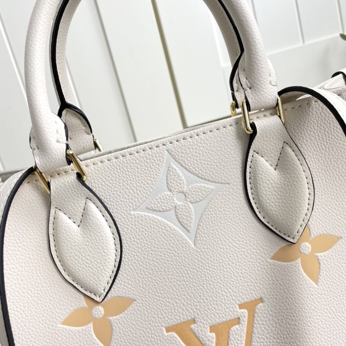 Louis Vuitton ONTHEGO MM