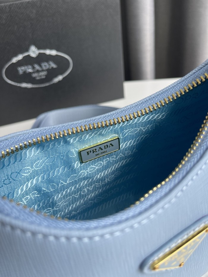 Prada Re-Edition 2005 Saffiano leather bag