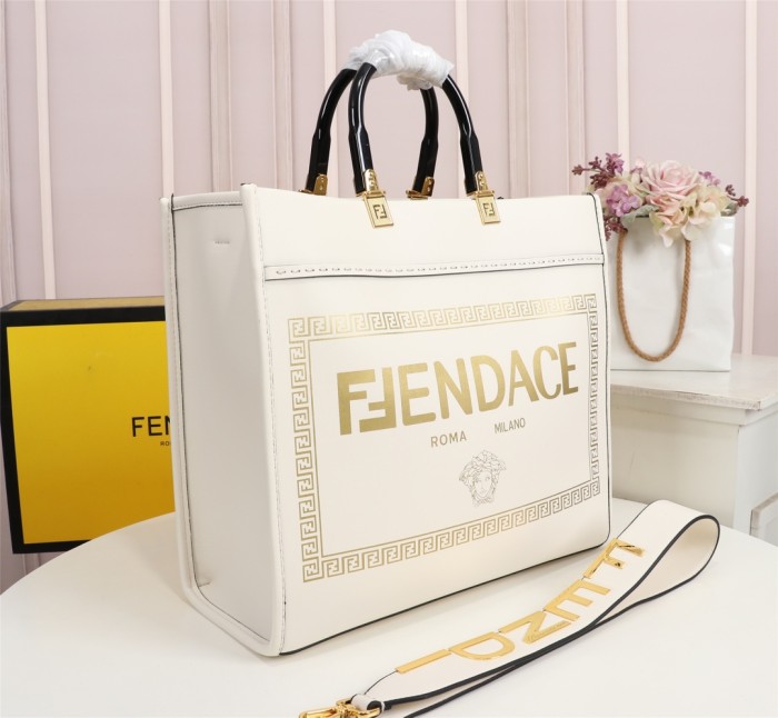 Fendi80069JQE002