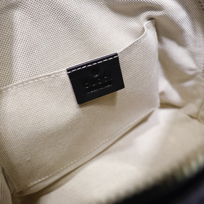 GUCCI 449654